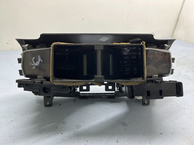 bontott RENAULT LAGUNA III Középső Szellőző