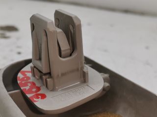 bontott RENAULT LAGUNA III Középső Szemüvegtartó