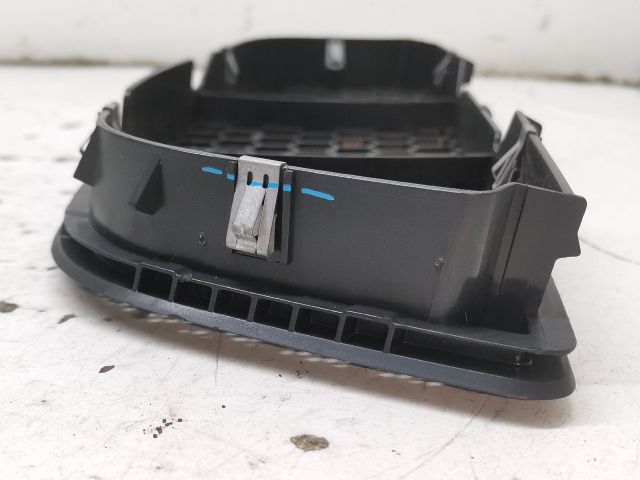 bontott RENAULT LAGUNA III Műszerfal Középső Hangszóró Burkolat