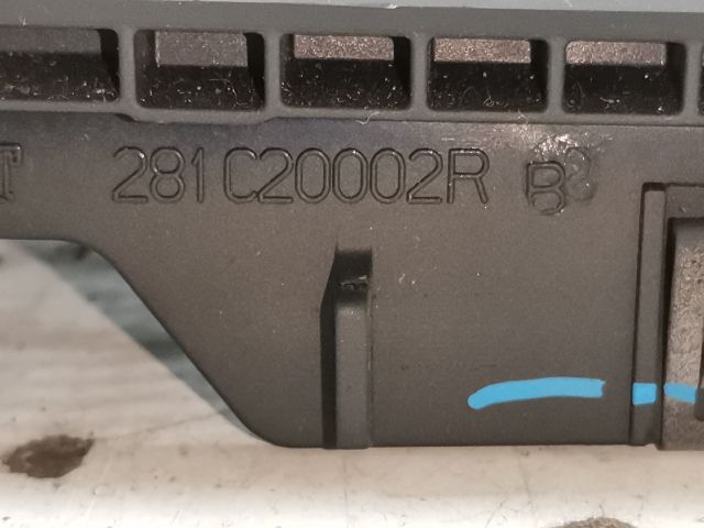 bontott RENAULT LAGUNA III Műszerfal Középső Hangszóró Burkolat