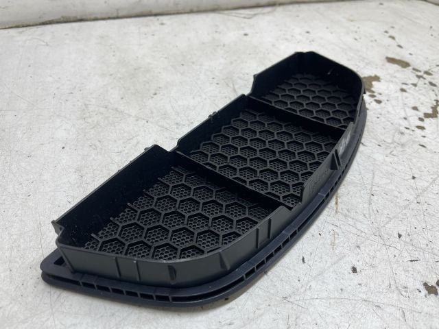 bontott RENAULT LAGUNA III Műszerfal Középső Hangszóró Burkolat