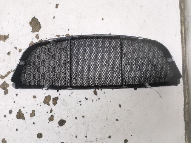 bontott RENAULT LAGUNA III Műszerfal Középső Hangszóró Burkolat