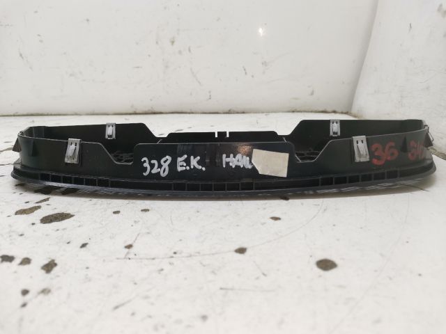 bontott RENAULT LAGUNA III Műszerfal Középső Hangszóró Burkolat