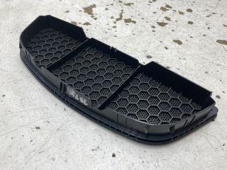 bontott RENAULT LAGUNA III Műszerfal Középső Hangszóró Burkolat