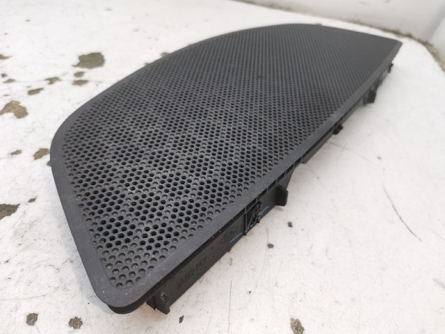 bontott RENAULT LAGUNA III Műszerfal Középső Hangszóró Burkolat