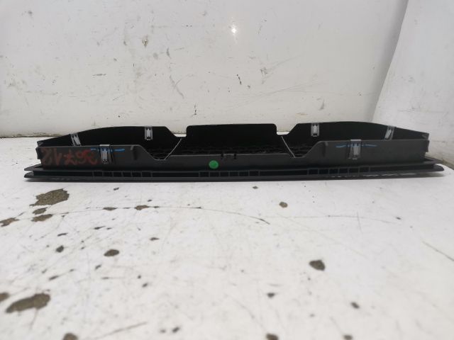 bontott RENAULT LAGUNA III Műszerfal Középső Hangszóró Burkolat