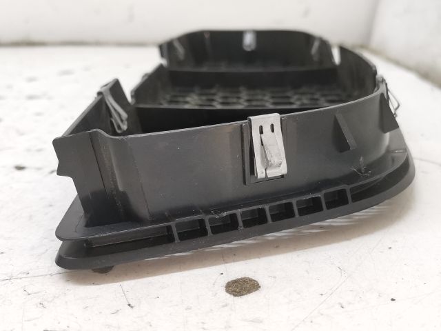 bontott RENAULT LAGUNA III Műszerfal Középső Hangszóró Burkolat