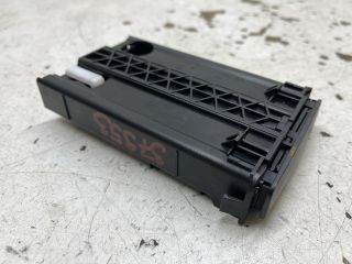 bontott RENAULT LAGUNA III Pohártartó