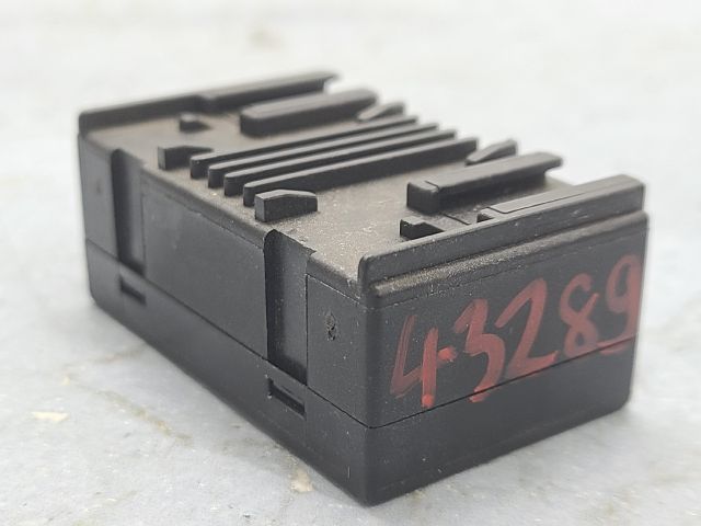 bontott RENAULT LAGUNA III Relé