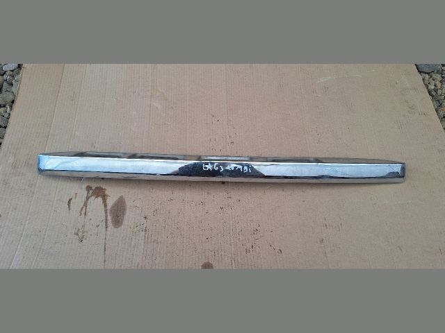 bontott RENAULT LAGUNA III Rendszámtábla Világítás Keret