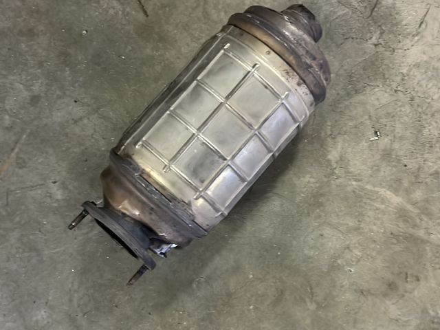 bontott RENAULT LAGUNA III Részecskeszűrő