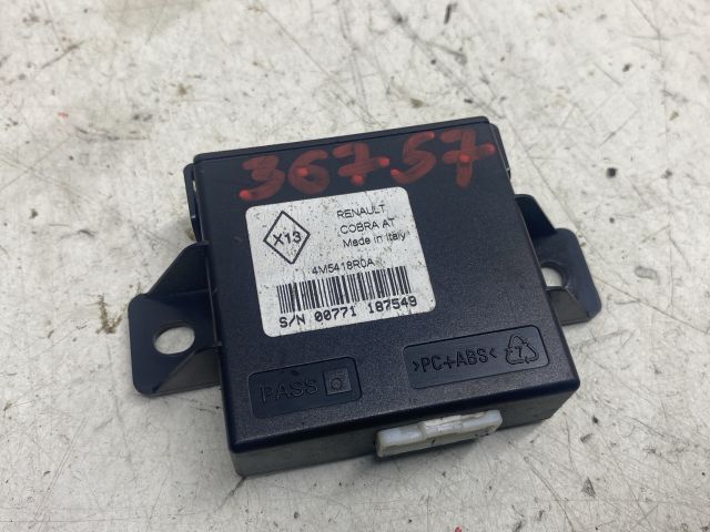 bontott RENAULT LAGUNA III Riasztó Központ