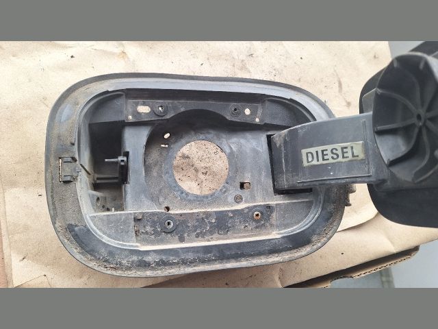 bontott RENAULT LAGUNA III Tankajtó