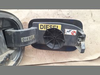 bontott RENAULT LAGUNA III Tankajtó