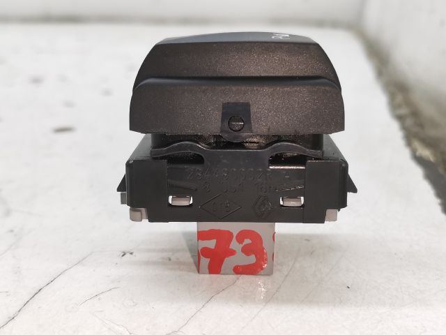 bontott RENAULT LAGUNA III Tolatóradar Kapcsoló