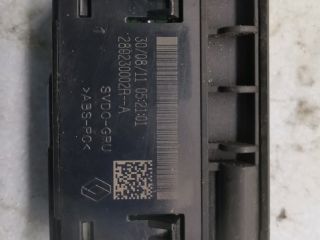 bontott RENAULT LAGUNA III USB Aljzat