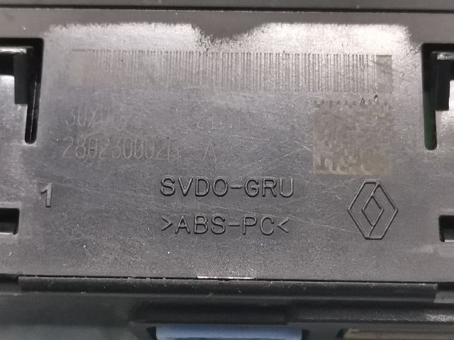 bontott RENAULT LAGUNA III USB Aljzat