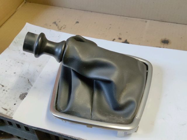 bontott RENAULT LAGUNA III Váltószoknya