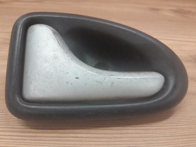 bontott RENAULT LOGAN Bal hátsó Belső Kilincs