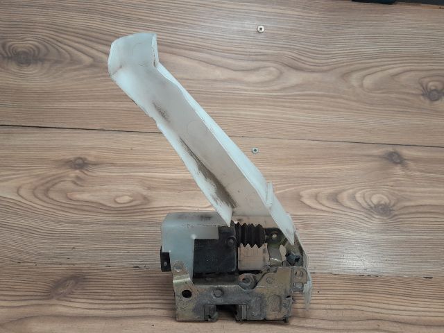 bontott RENAULT LOGAN Jobb hátsó Ajtózár