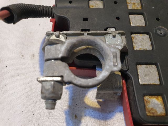 bontott RENAULT MASTER Biztosítéktábla Motortér