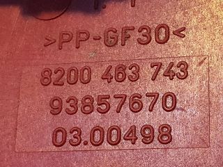 bontott RENAULT MASTER Biztosítéktábla Motortér