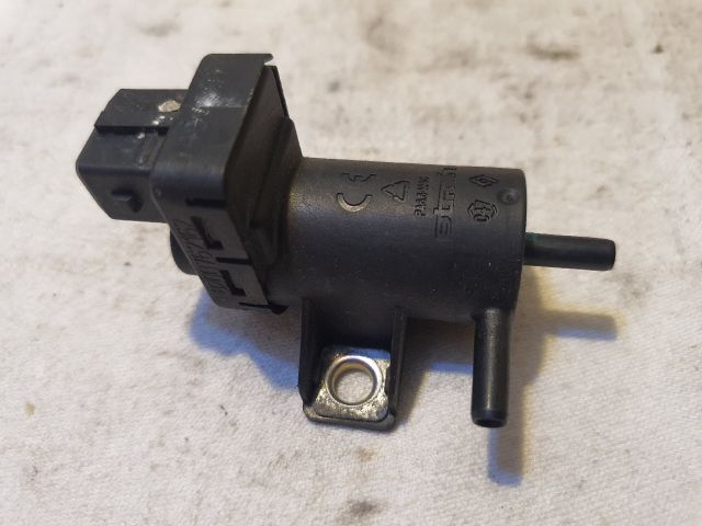 bontott RENAULT MASTER Turbó Vákum Szelep