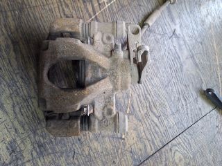 bontott RENAULT MASTER Bal hátsó Féknyereg Munkahengerrel