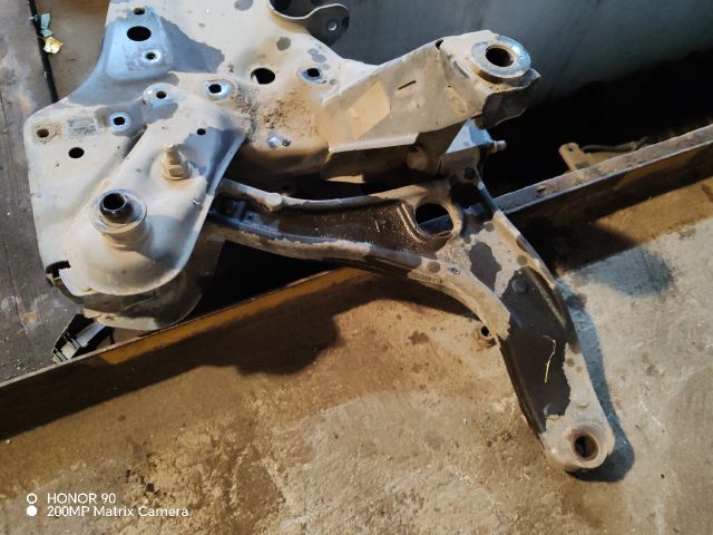 bontott RENAULT MASTER Első Bölcső