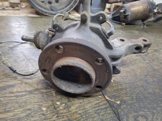 bontott RENAULT MASTER Jobb első Csonkállvány Kerékaggyal