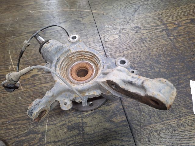 bontott RENAULT MASTER Jobb első Csonkállvány Kerékaggyal