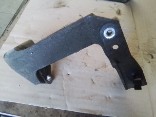 bontott RENAULT MASTER Motor Tartó Bak (Fém)