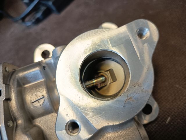 bontott RENAULT MASTER EGR / AGR Szelep