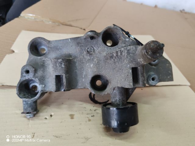 bontott RENAULT MASTER Motor Tartó Bak (Fém)