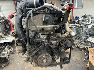 bontott RENAULT MASTER Komplett Motor (Segédberendezésekkel)