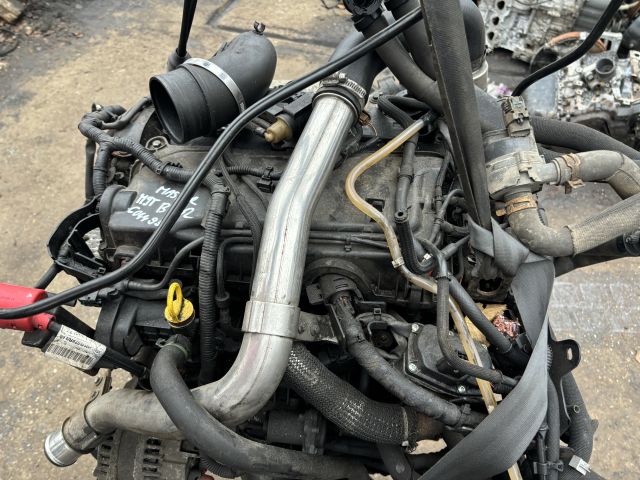 bontott RENAULT MASTER Komplett Motor (Segédberendezésekkel)