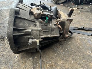 bontott RENAULT MASTER Váltó (Mechanikus)