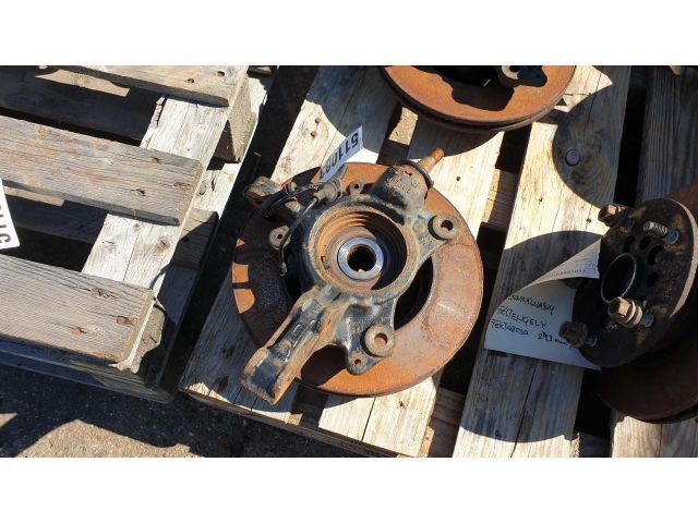 bontott RENAULT MASTER Jobb első Csonkállvány Kerékaggyal