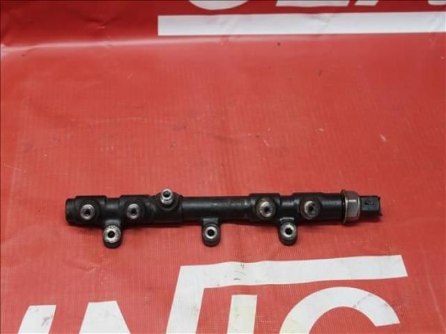 bontott RENAULT MASTER Porlasztó Sor / Híd