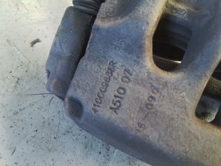 bontott RENAULT MASTER Jobb első Féknyereg Munkahengerrel