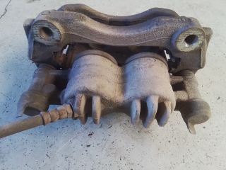 bontott RENAULT MASTER Jobb első Féknyereg Munkahengerrel