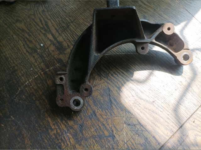 bontott RENAULT MASTER Motor Tartó Bak (Fém)