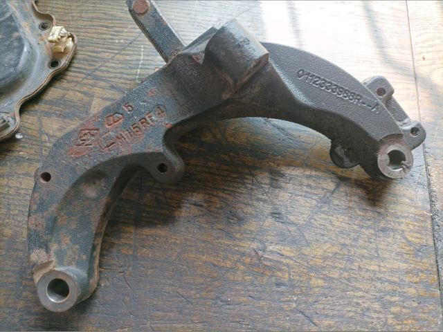 bontott RENAULT MASTER Motor Tartó Bak (Fém)