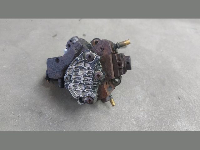 bontott RENAULT MASTER Nagynyomású Szivattyú