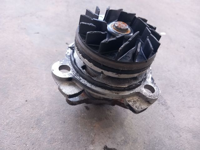 bontott RENAULT MASTER Vízpumpa