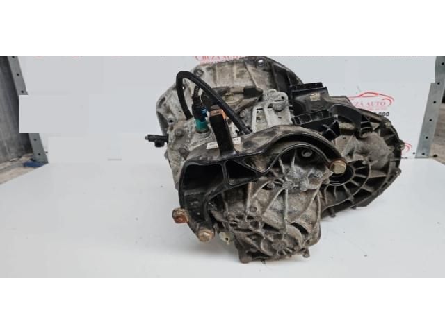 bontott RENAULT MASTER Váltó (Mechanikus)