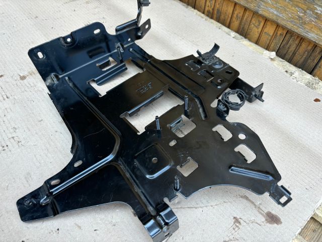 bontott RENAULT MASTER Motorvezérlő Tartó