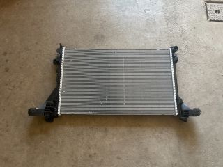 bontott RENAULT MASTER Vízhűtő Radiátor (Klímás)