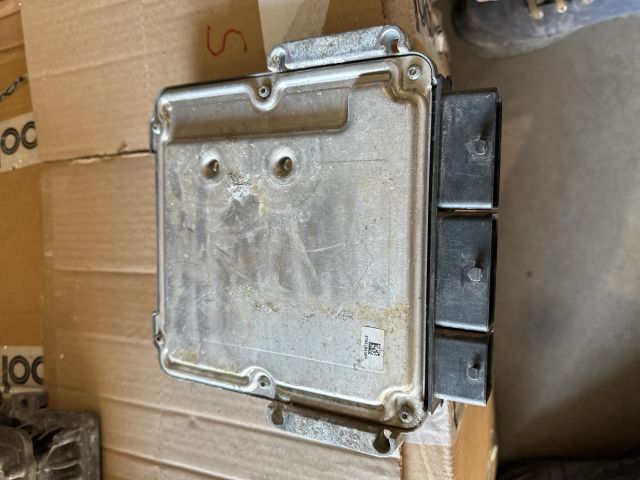 bontott RENAULT MASTER Motorvezérlő