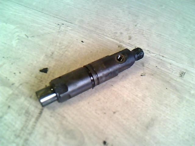 bontott RENAULT MASTER Porlasztó (1 db)